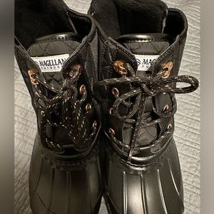 Magellan ladies size 11 lace up rain boots, quilted black material & rubber sole